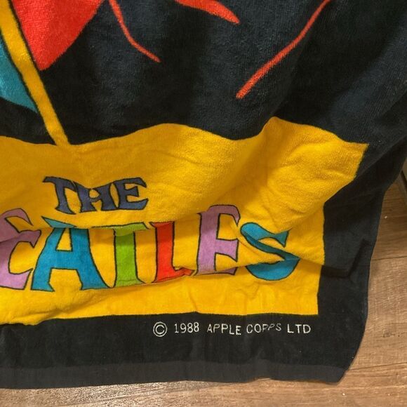 Jay Franco Apple Corps Vintage The Beatles beach towel 1988 Apple Corps Ltd. - Picture 2 of 5